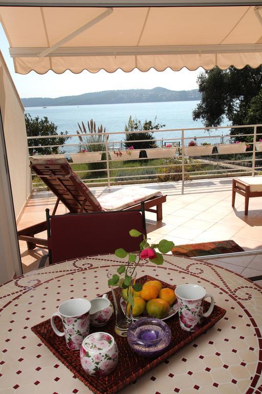 Gem Of The Sea Luxury Beach Apartment With Brand New Heating Infinity Pool Trogir Exteriör bild
